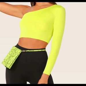 One sleeve crop top